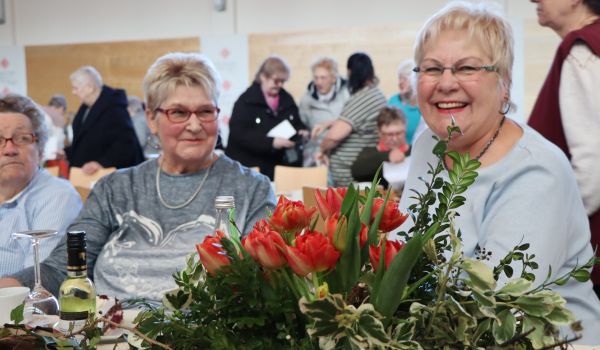 Frauentag in der Wolke 14