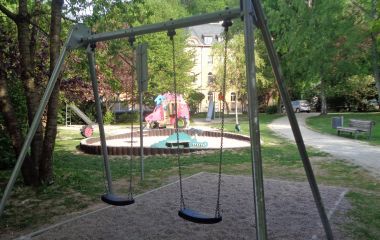 Ein Spielplatz im Stadtpark Sonneberg.