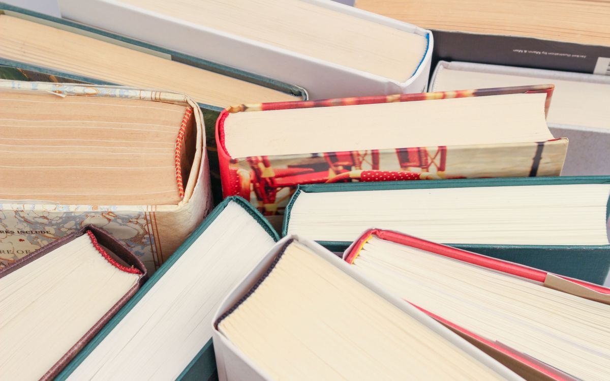 Sammlung von Büchern, Foto: Pexels.com / Dom J