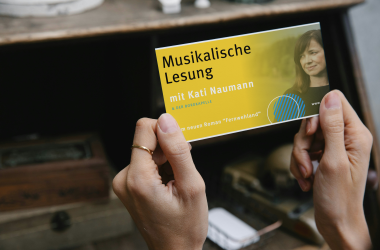 Gezeigt wird eine Eintrittskarte.