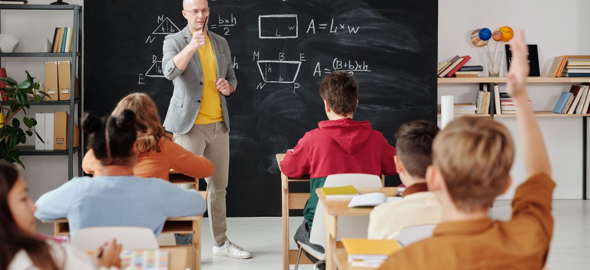 Unterricht in einer Schulklasse, Foto: Pexels.com / Max Fischer