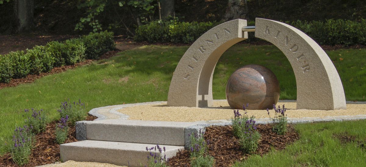 Sternenkindergrab auf dem Sonneberger Hauptfriedhof.